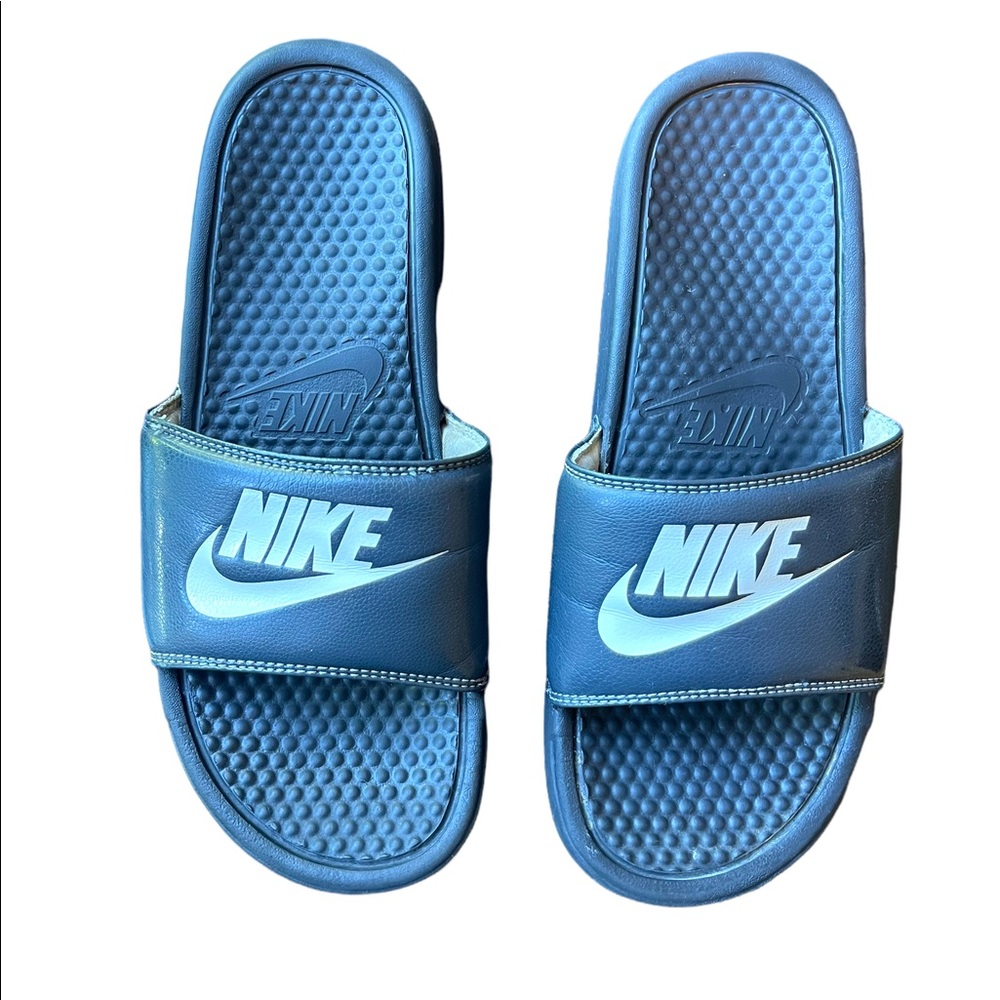 Athletic Casual Slip-On Nike Slides Black & White Size 10 Women’s